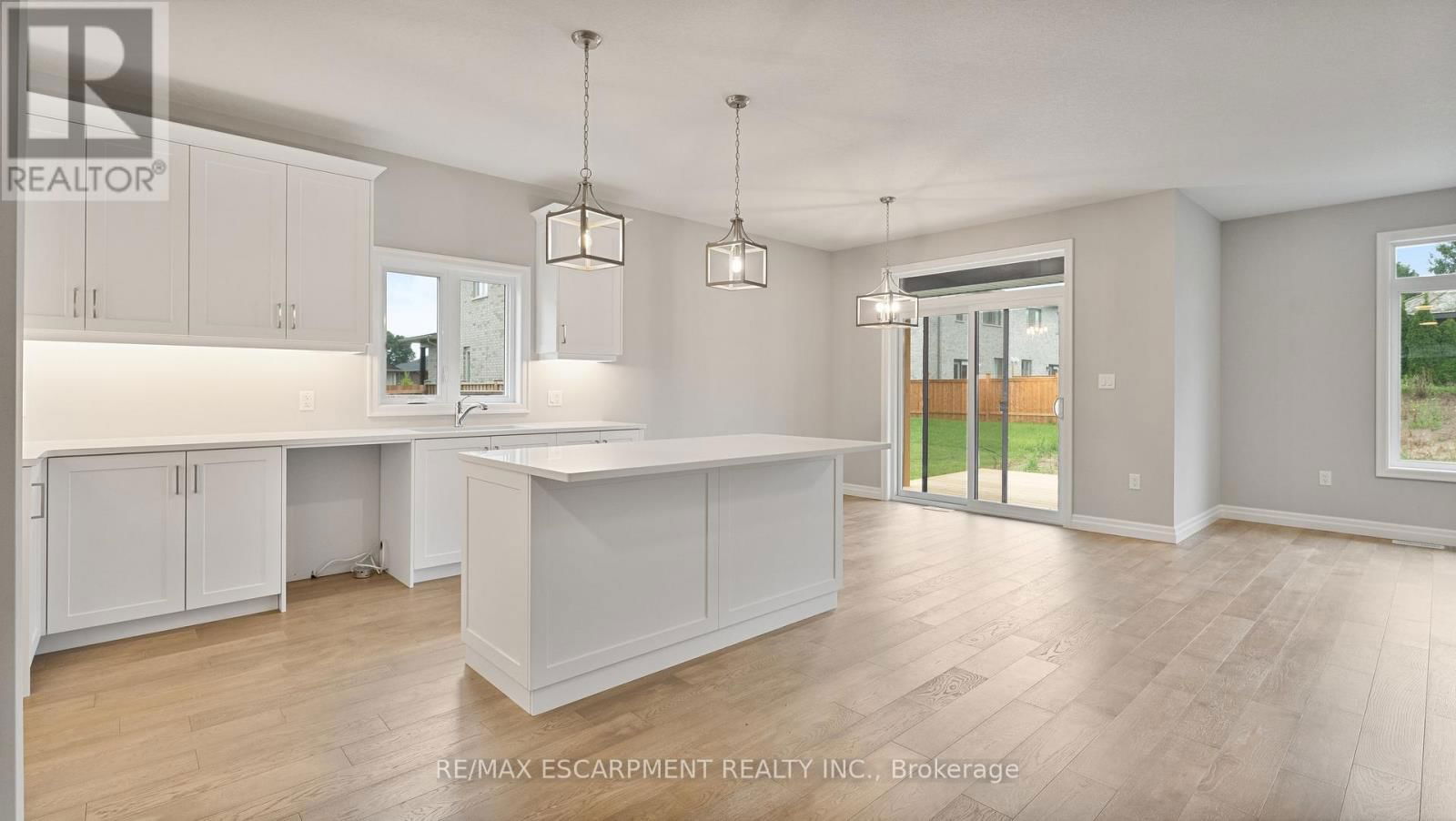 45 VANROOY TRAIL Image 10