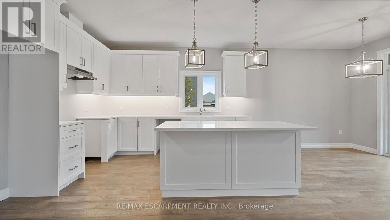 45 VANROOY TRAIL Image 11