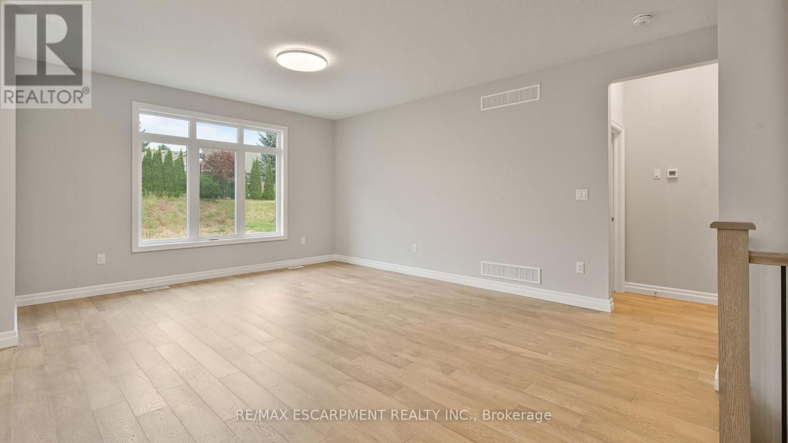 45 VANROOY TRAIL Image 16