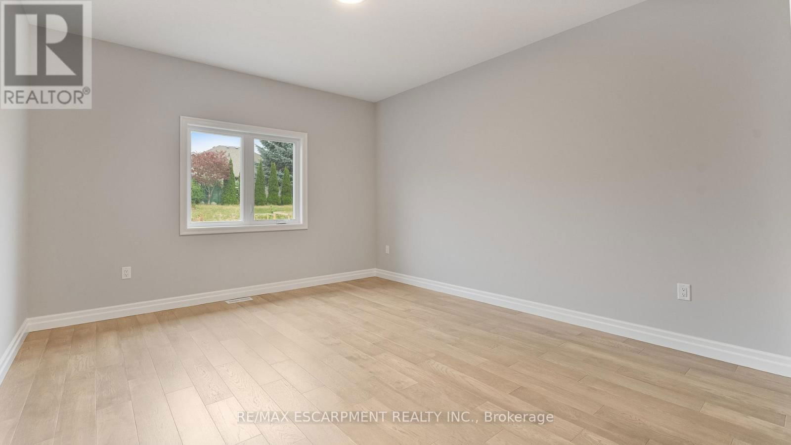 45 VANROOY TRAIL Image 18