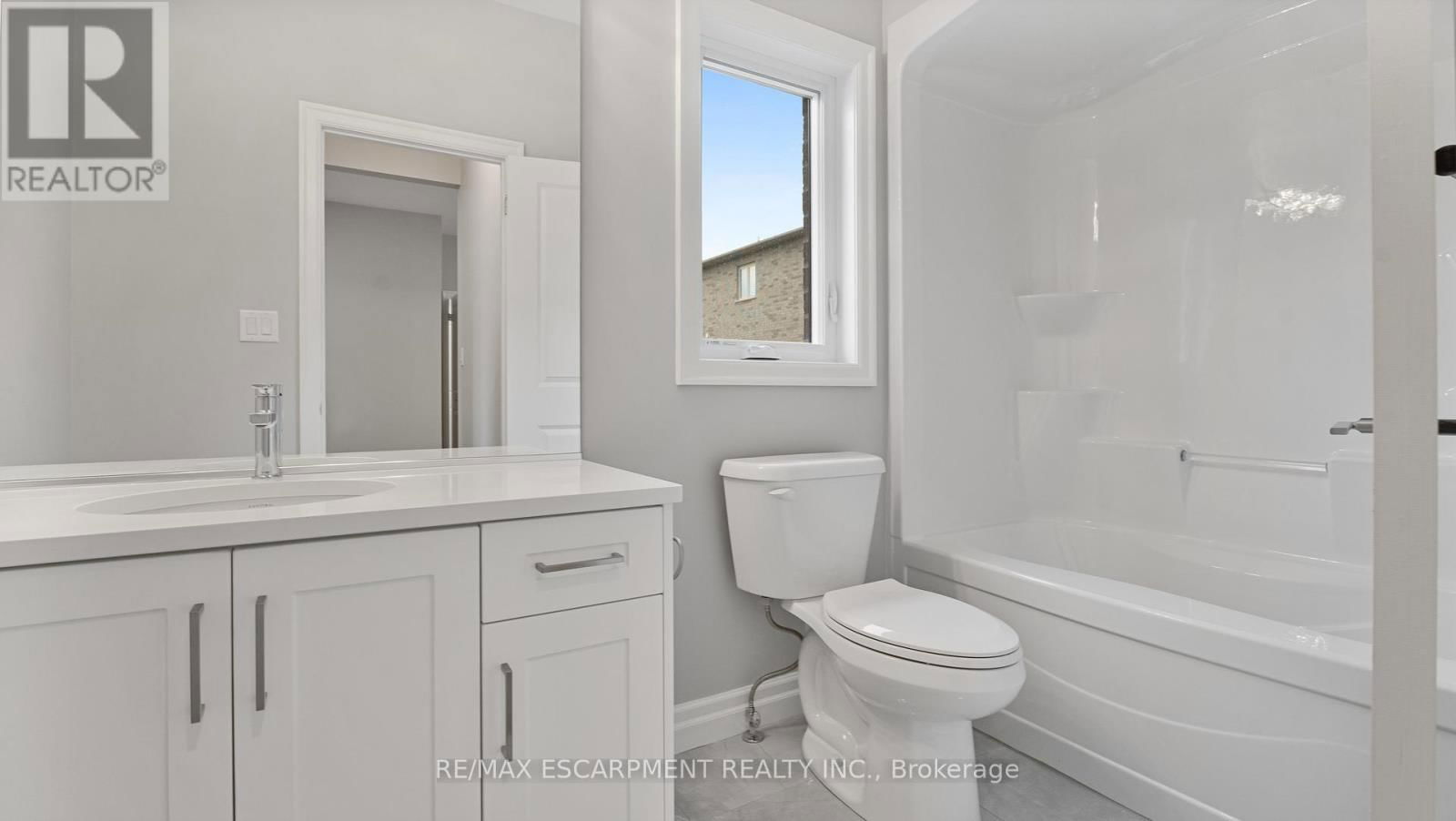 45 VANROOY TRAIL Image 7