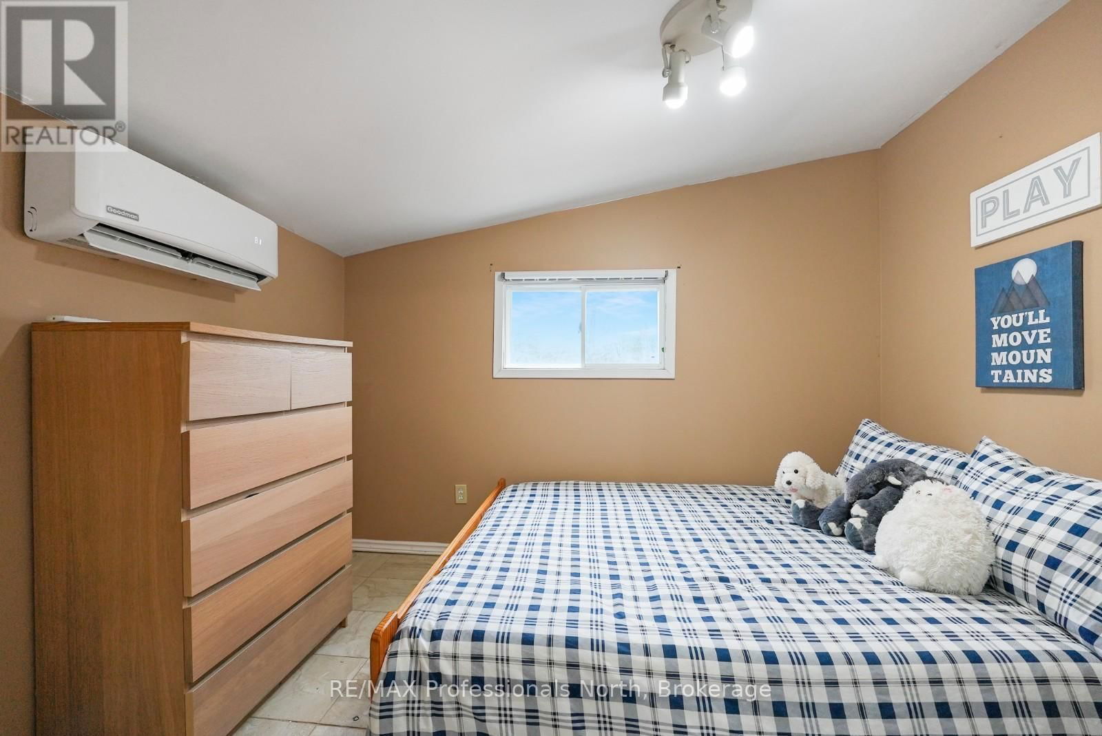 1432 CLEMENT LAKE ROAD Image 24