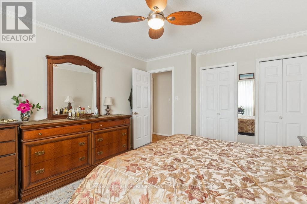 1645 FISHER AVENUE Image 23