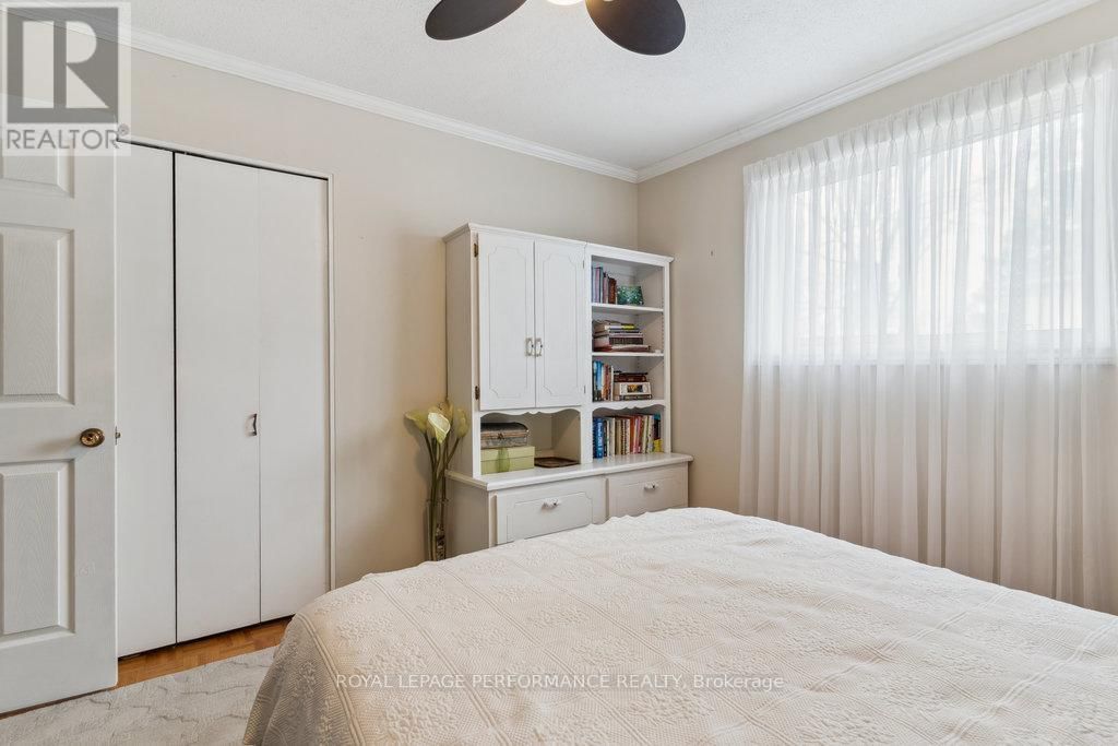 1645 FISHER AVENUE Image 25