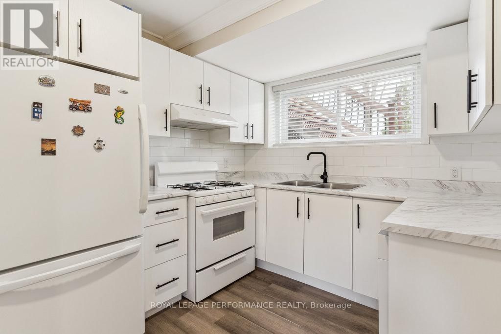 1645 FISHER AVENUE Image 39