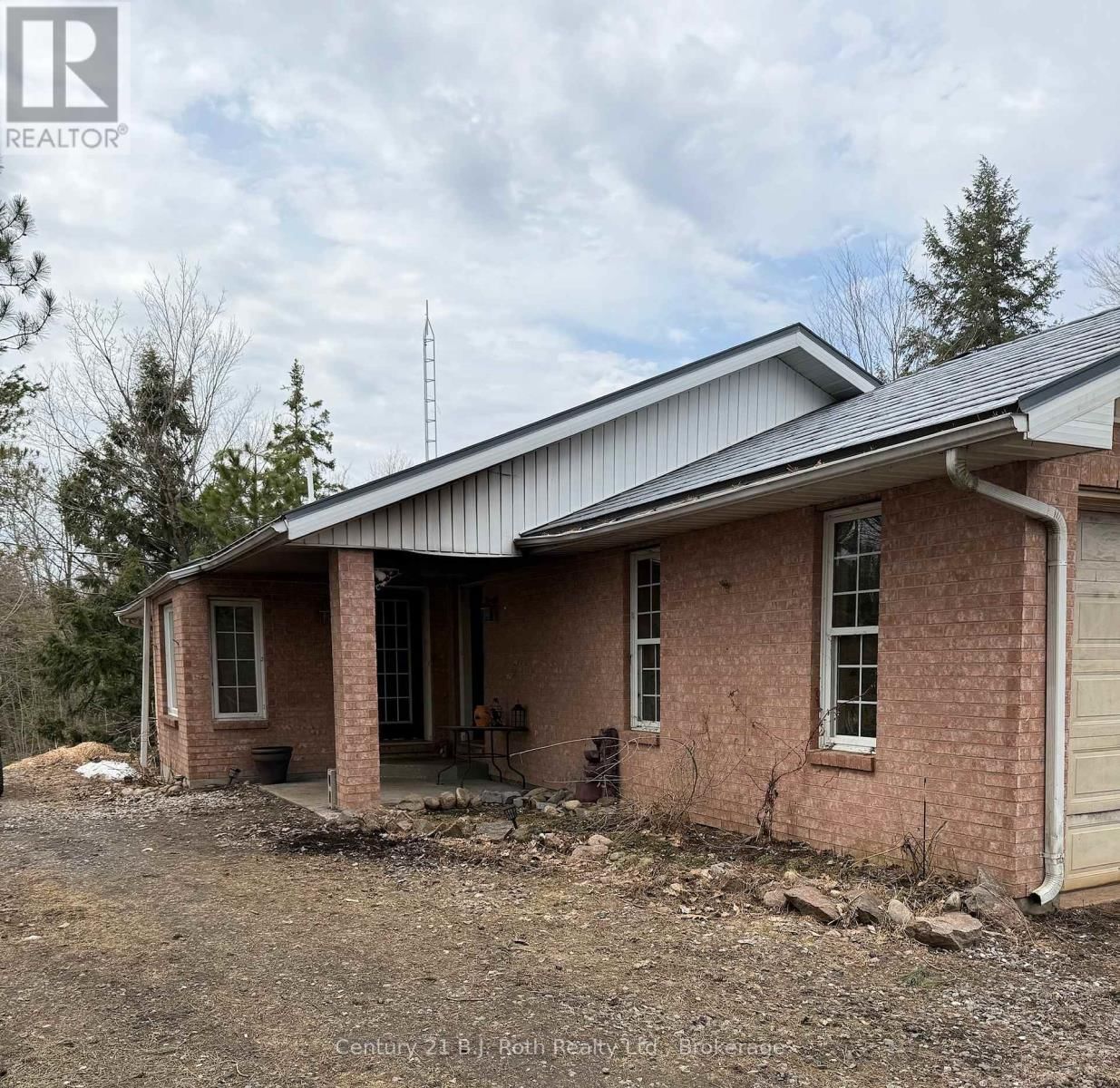 1087 MERKLEY ROAD Image 25