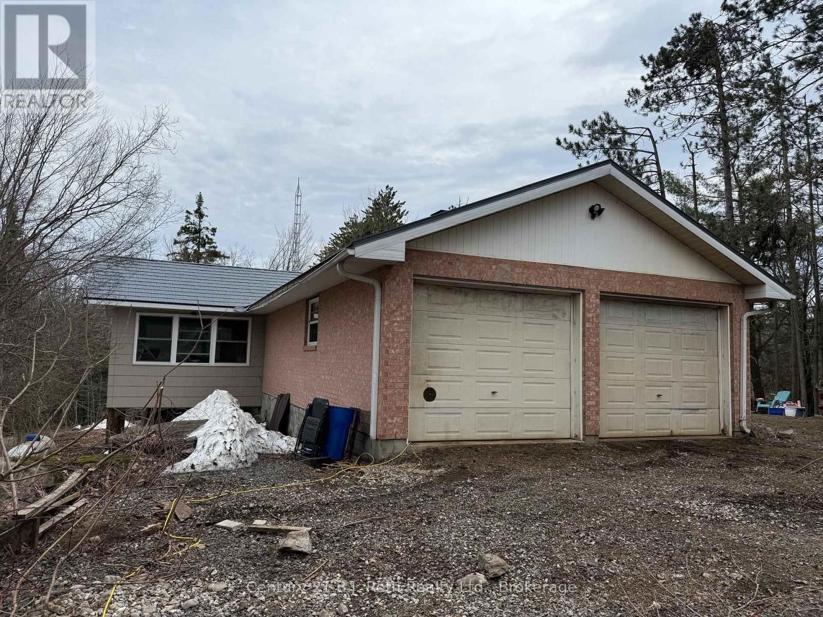 1087 MERKLEY ROAD Image 26