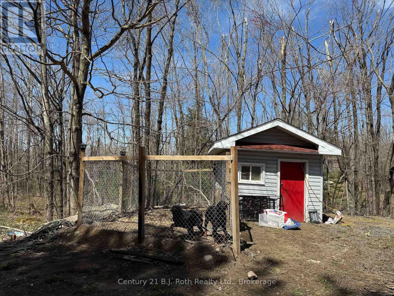 1087 MERKLEY ROAD Image 41
