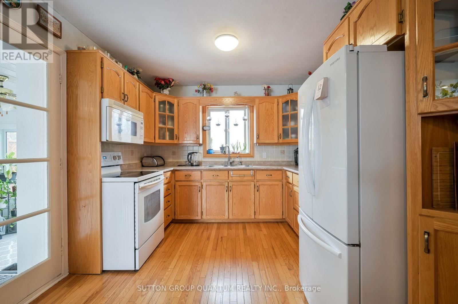 22 WILSON CRESCENT Image 10