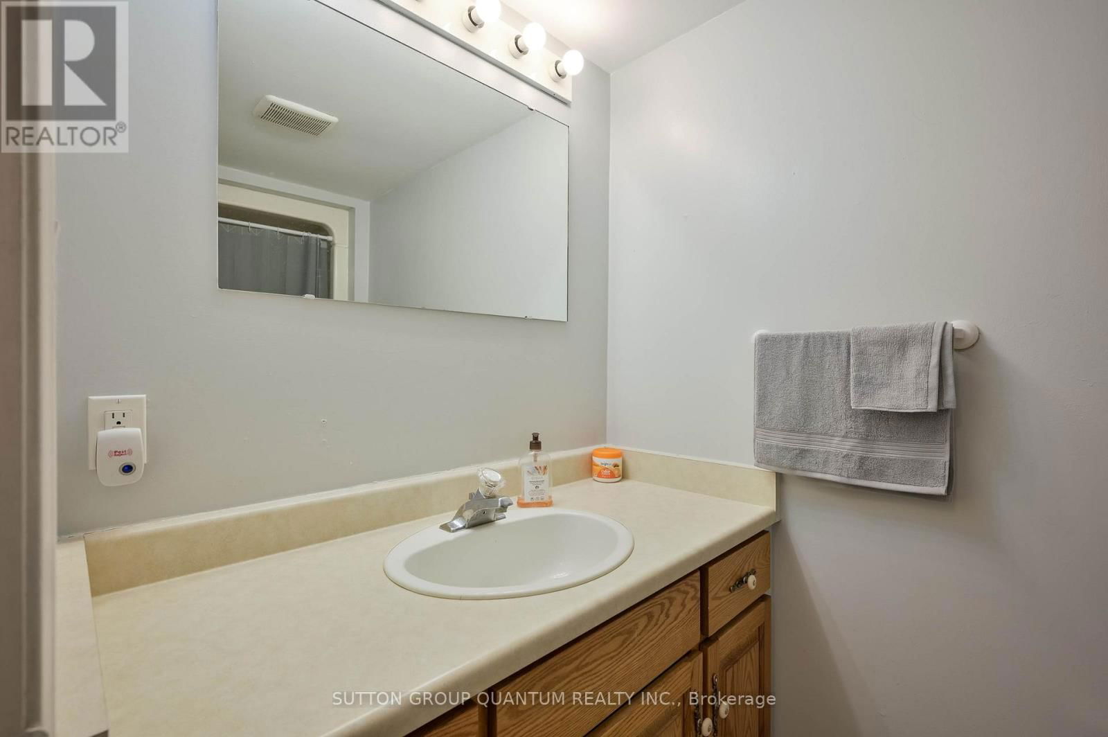22 WILSON CRESCENT Image 34