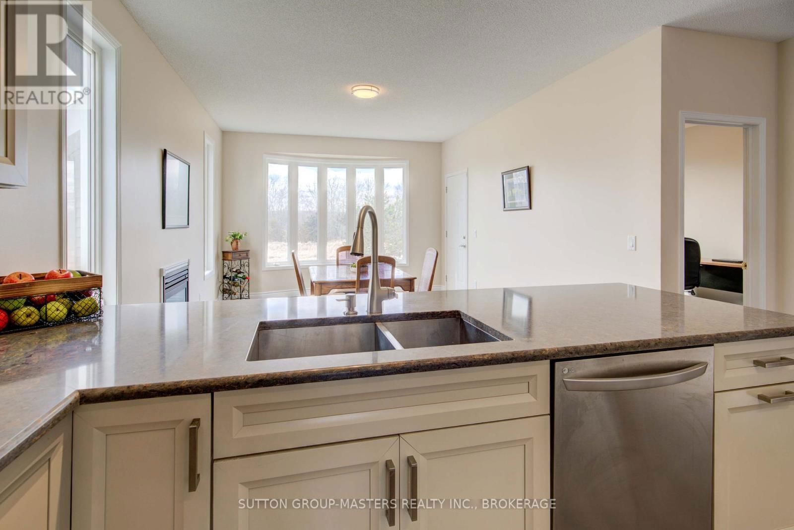 30 COUNTRY CLUB DRIVE Image 14