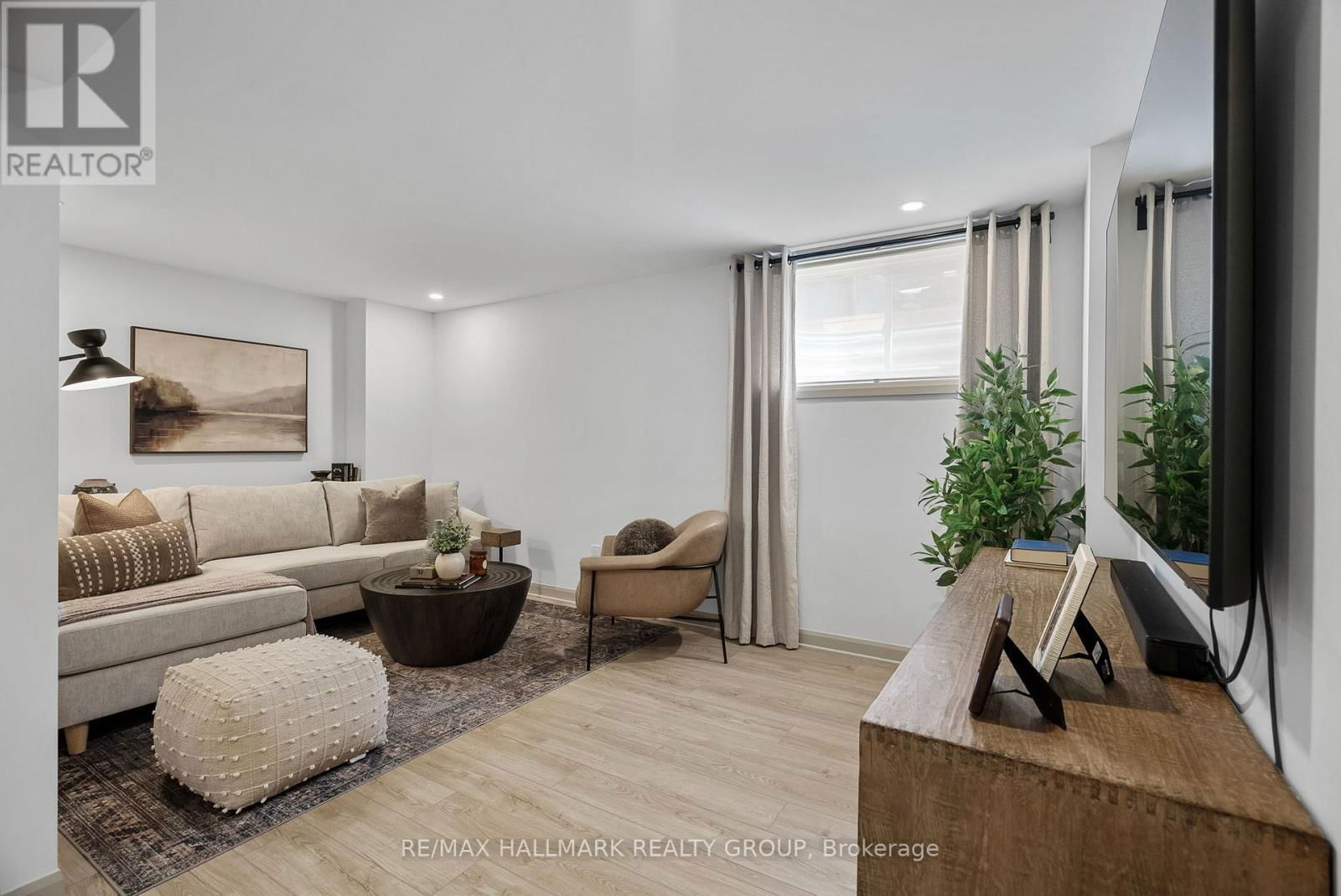601 IDYLLIC TERRACE Image 42