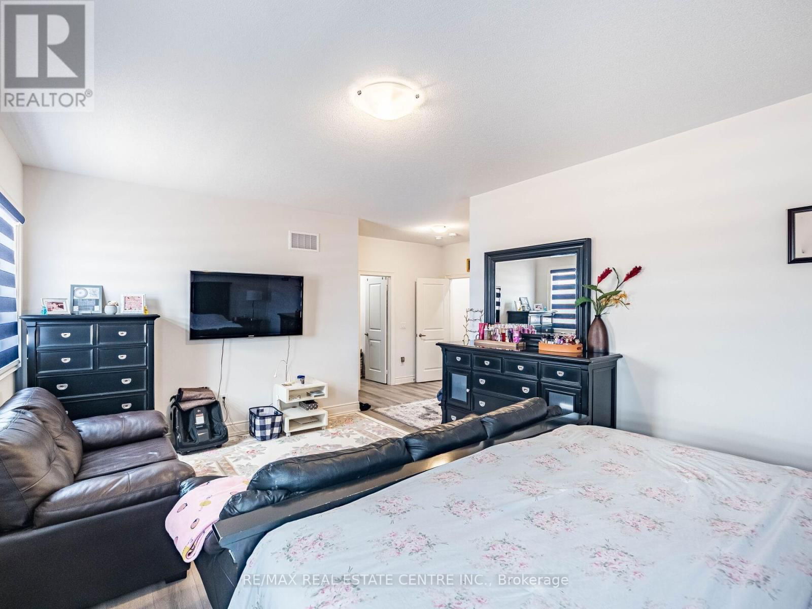 62 CATTAIL CRESCENT Image 21