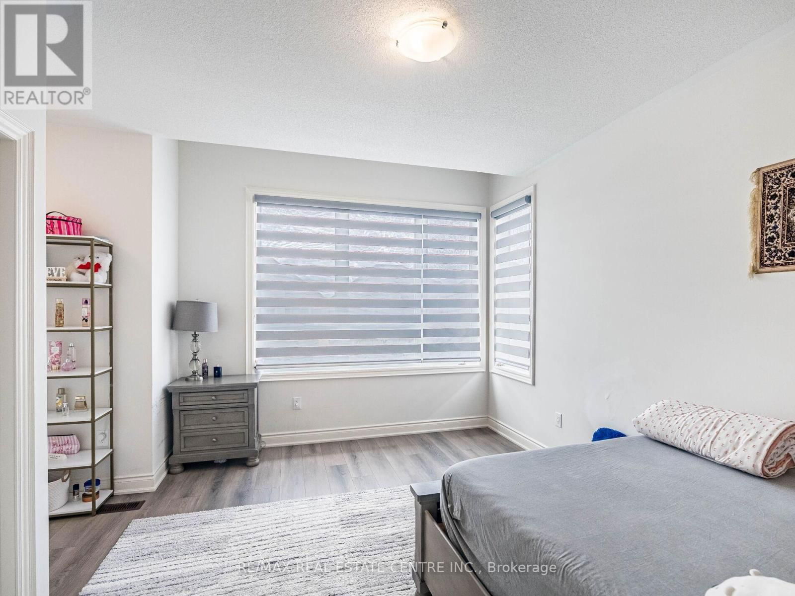 62 CATTAIL CRESCENT Image 31
