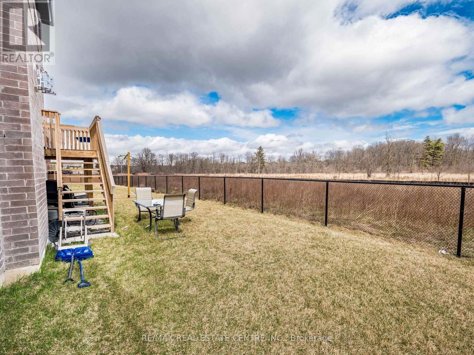 62 CATTAIL CRESCENT Image 40