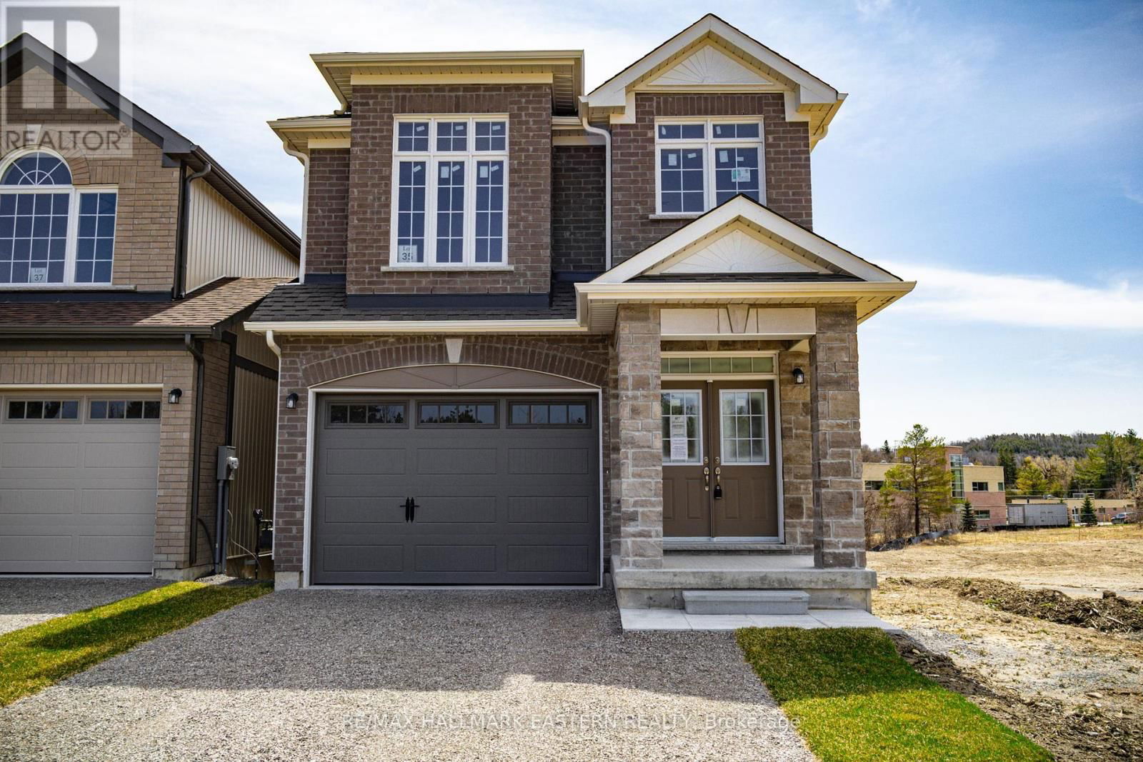 35 COLDBROOK DRIVE Image 21