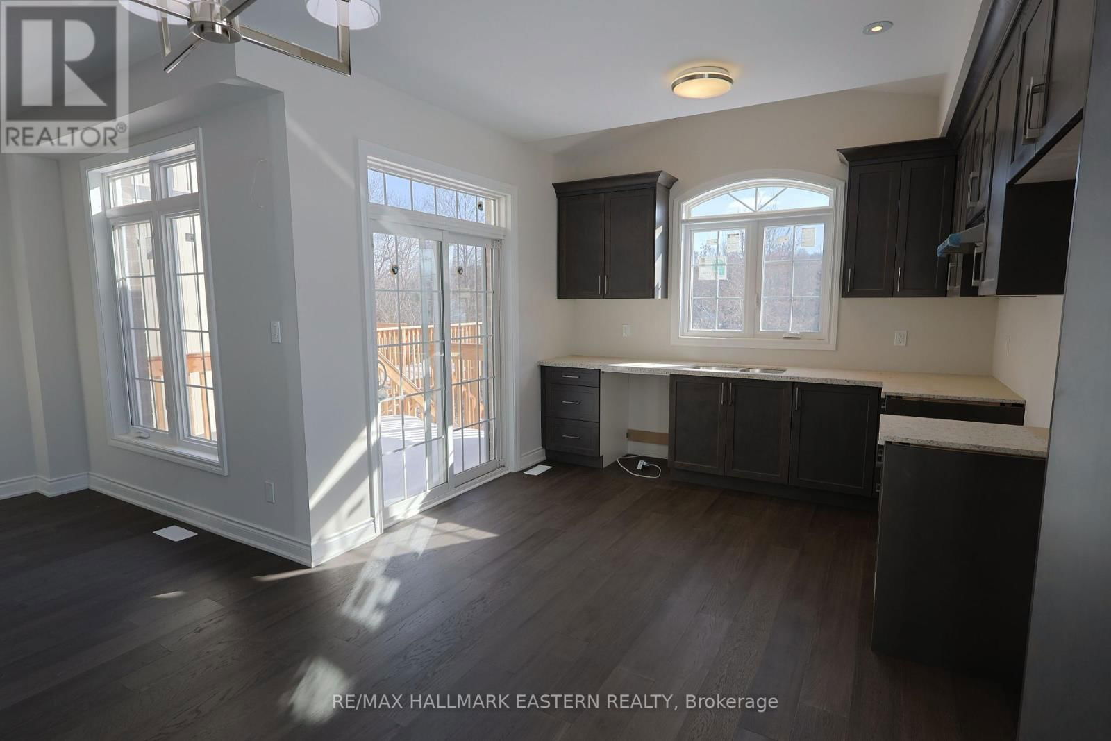 35 COLDBROOK DRIVE Image 7