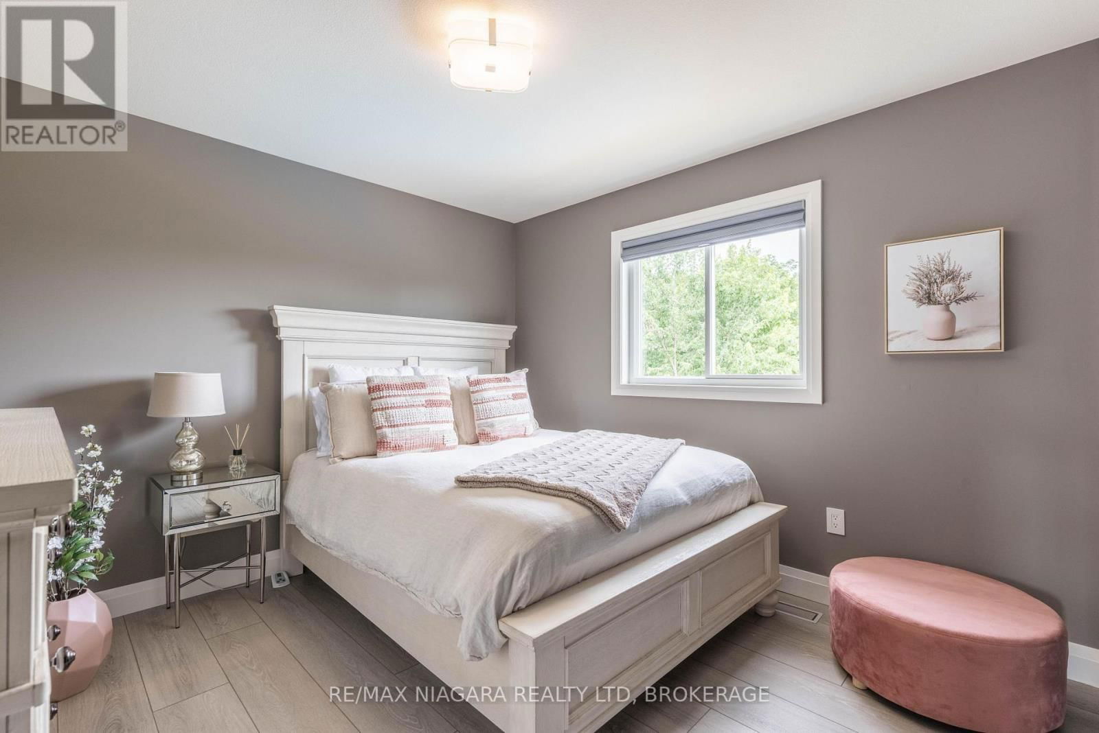 640 BRIAN STREET Image 33