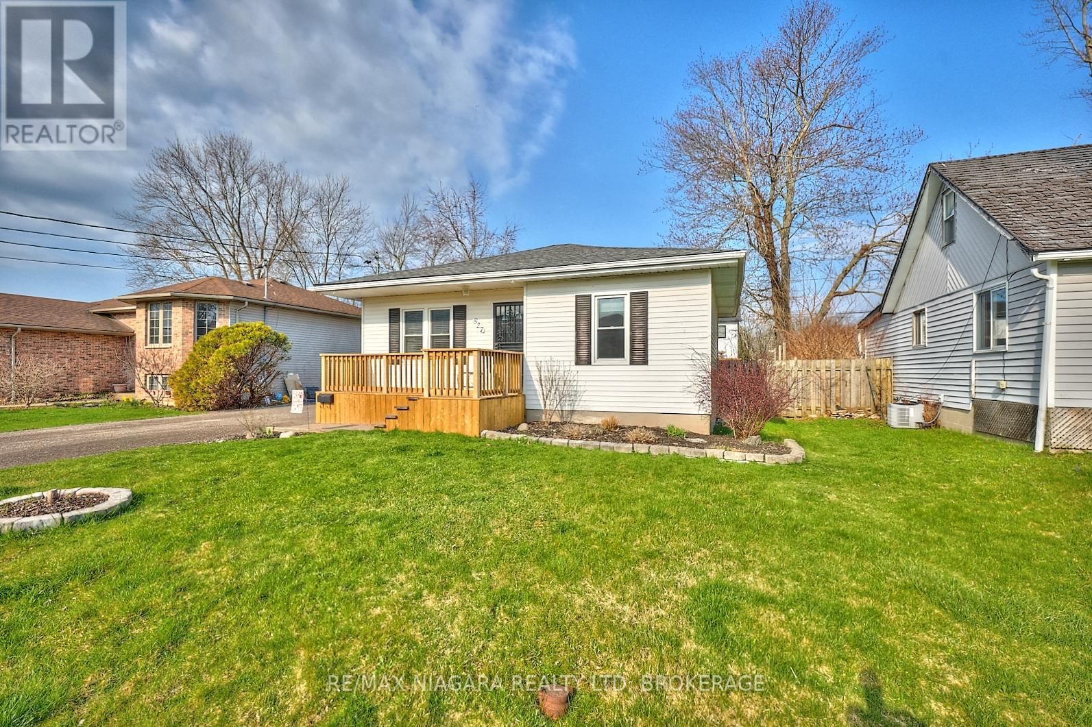 527 FERNDALE AVENUE Image 28