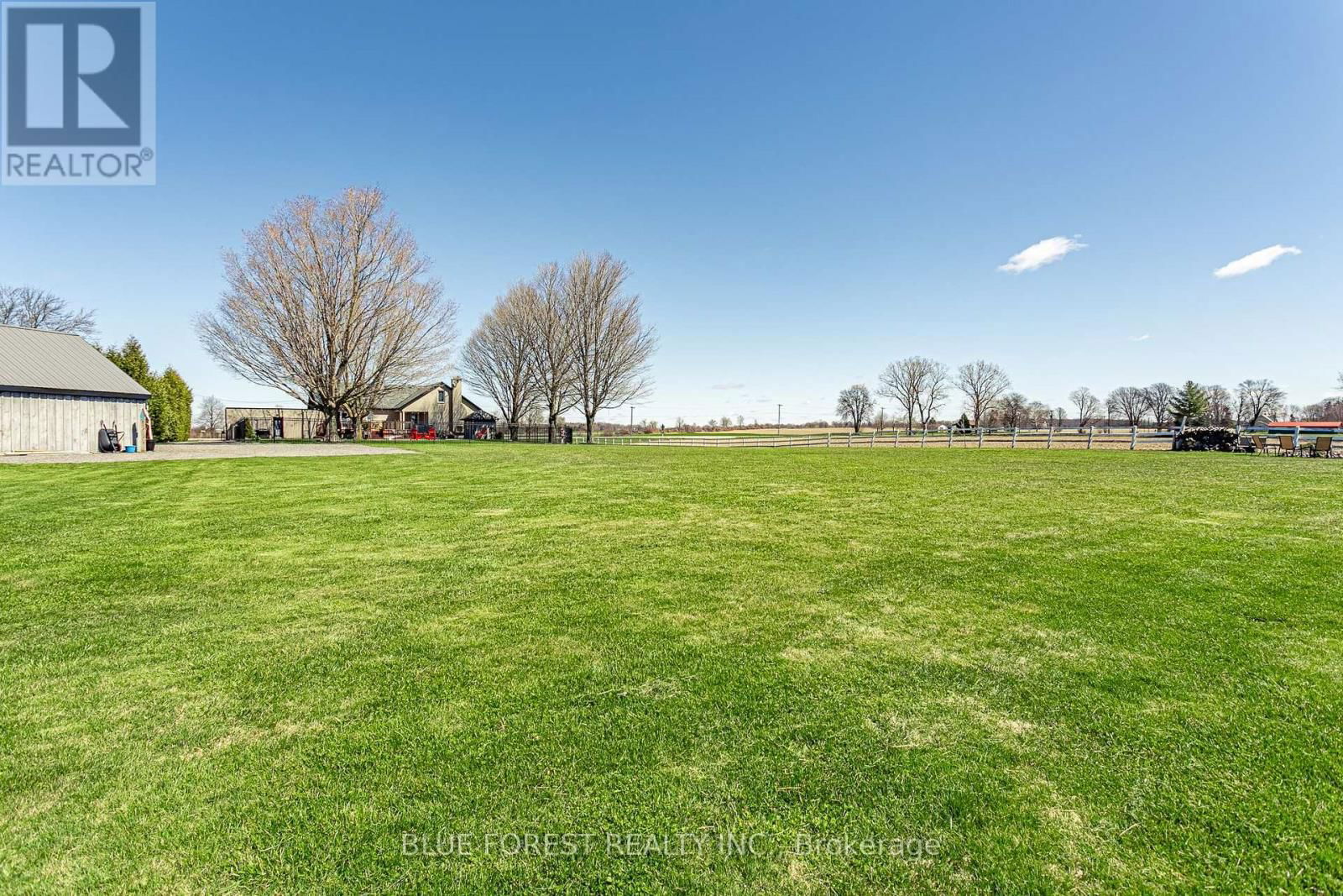 1645 GLADSTONE DRIVE Image 29