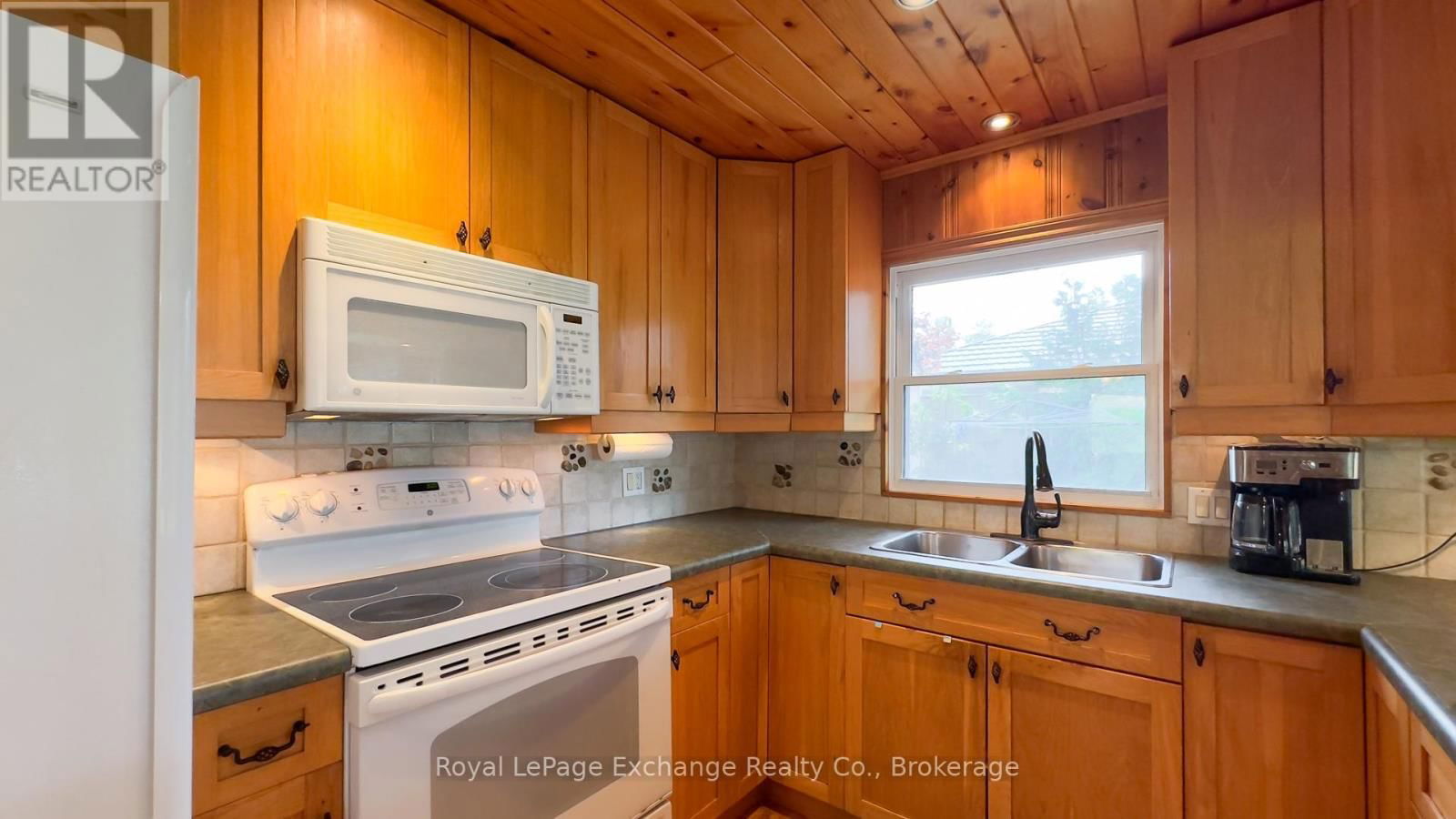 46 BELL DRIVE Image 22