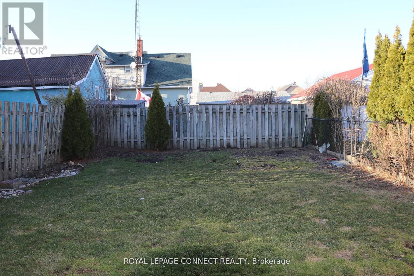 74 SIXTH STREET SOUTH Image 24