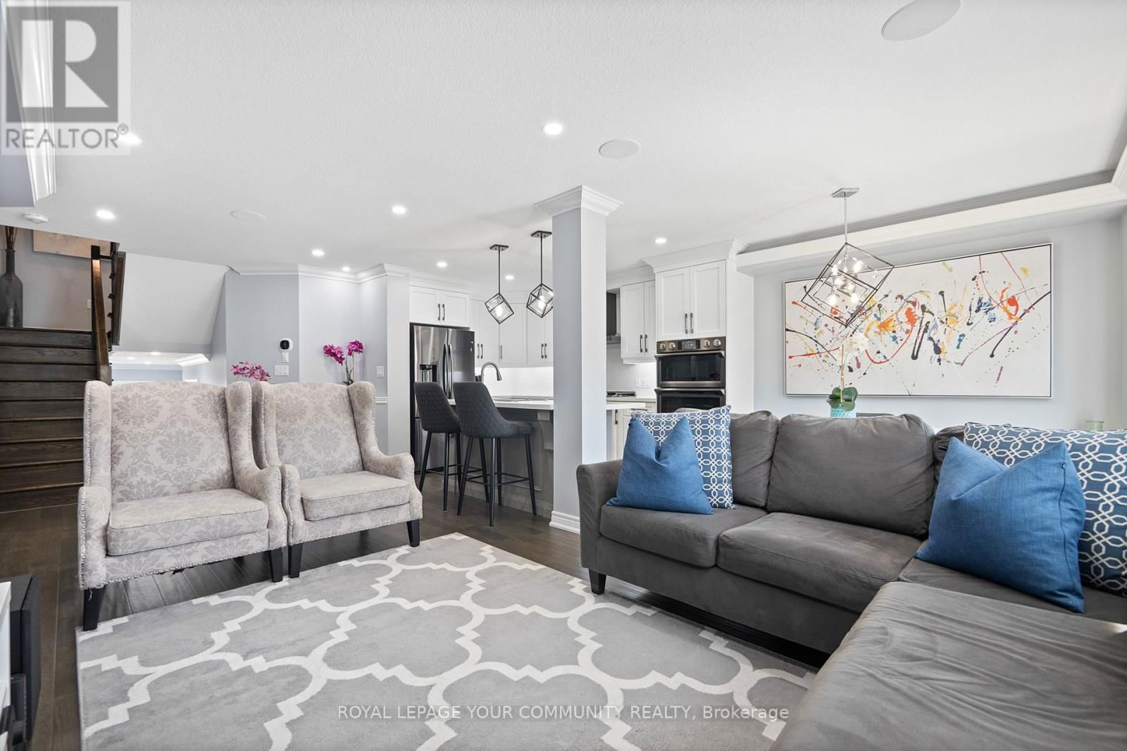 19 BETHUNE AVENUE Image 11