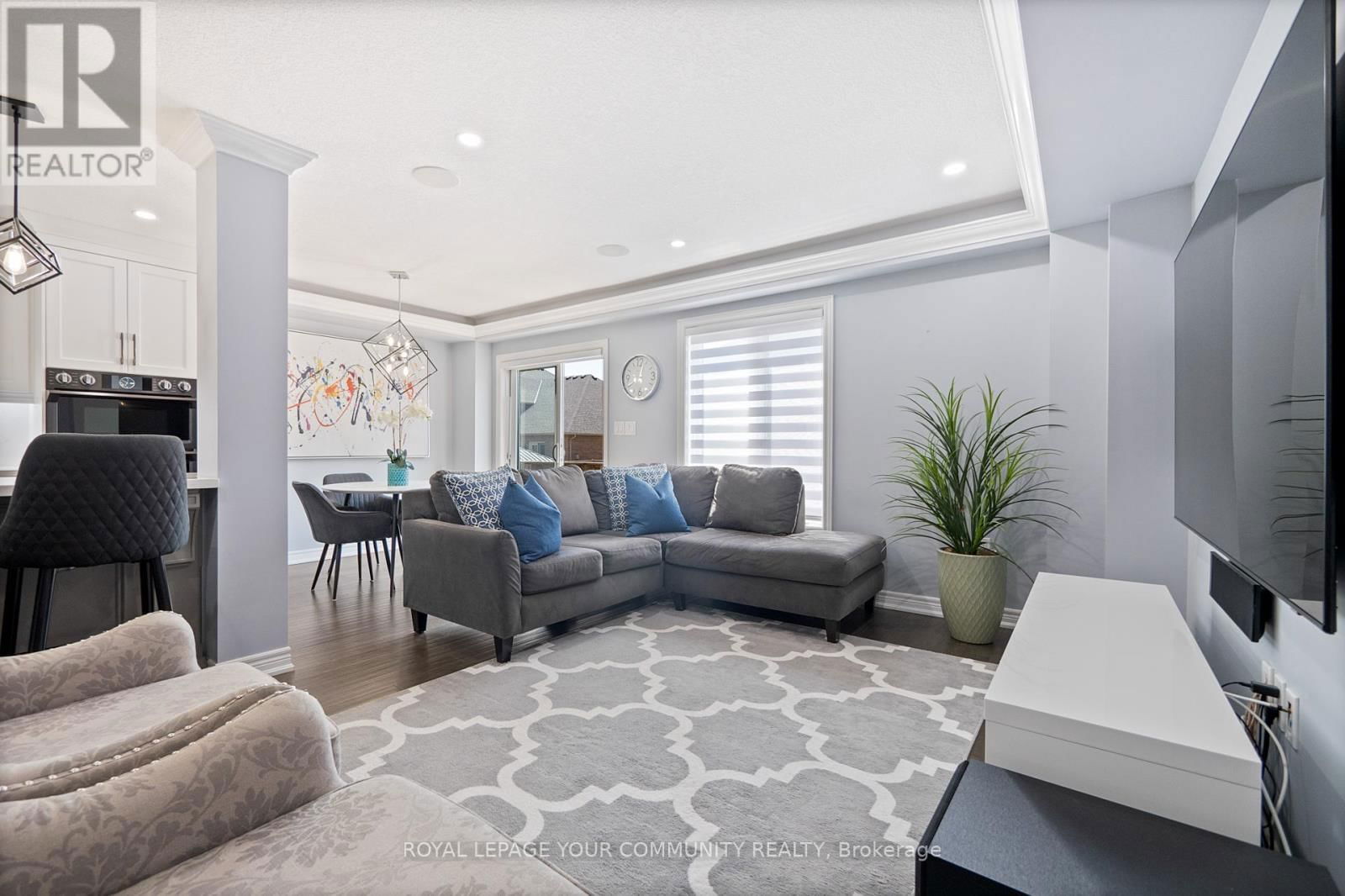 19 BETHUNE AVENUE Image 12