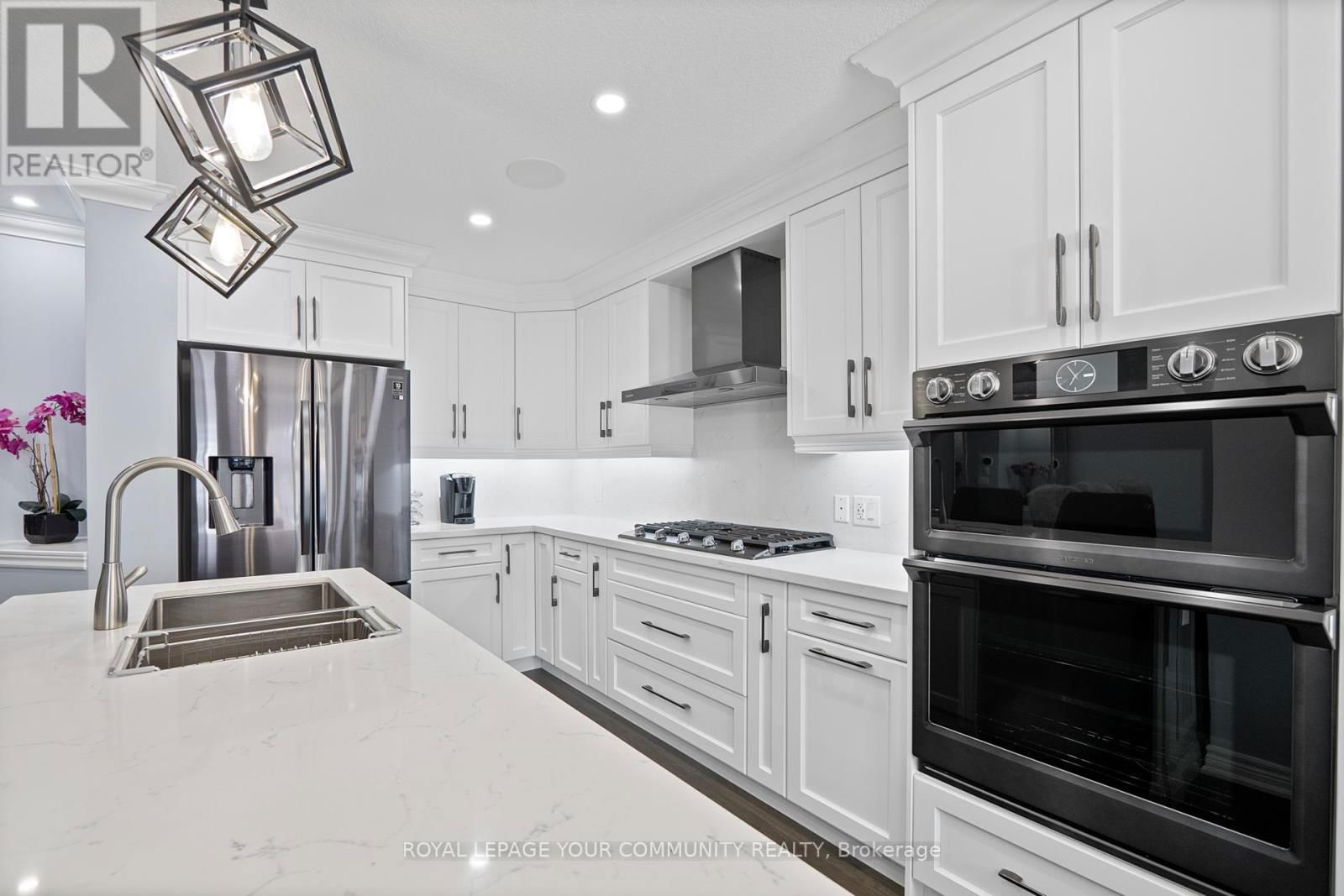 19 BETHUNE AVENUE Image 4