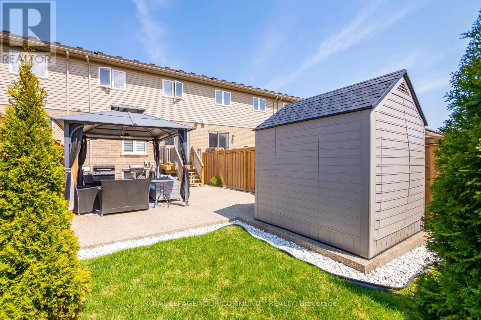 19 BETHUNE AVENUE Image 43