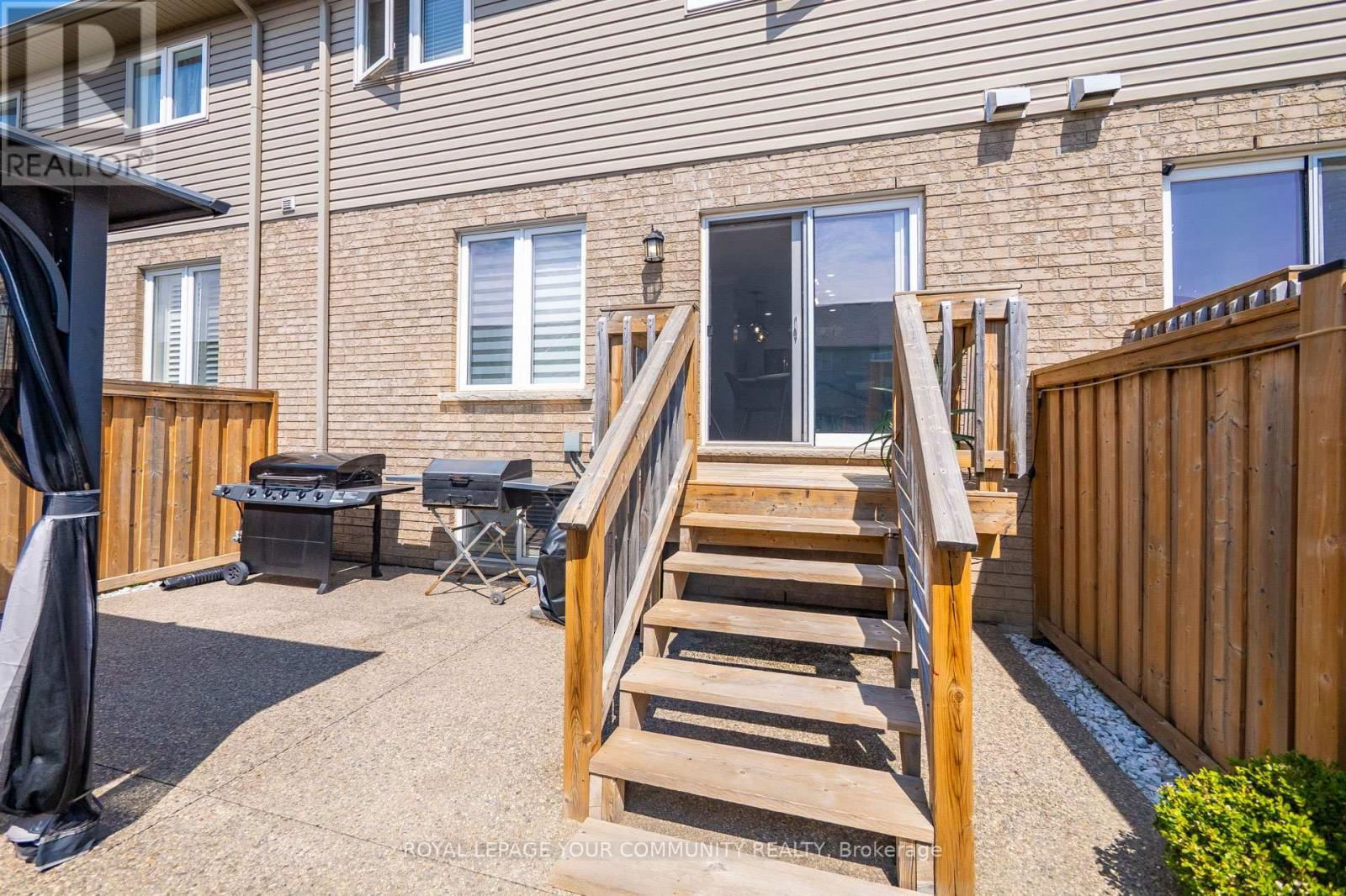 19 BETHUNE AVENUE Image 47
