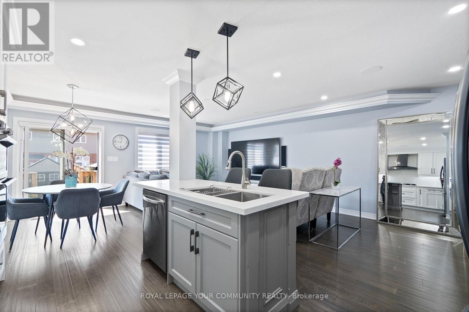 19 BETHUNE AVENUE Image 6