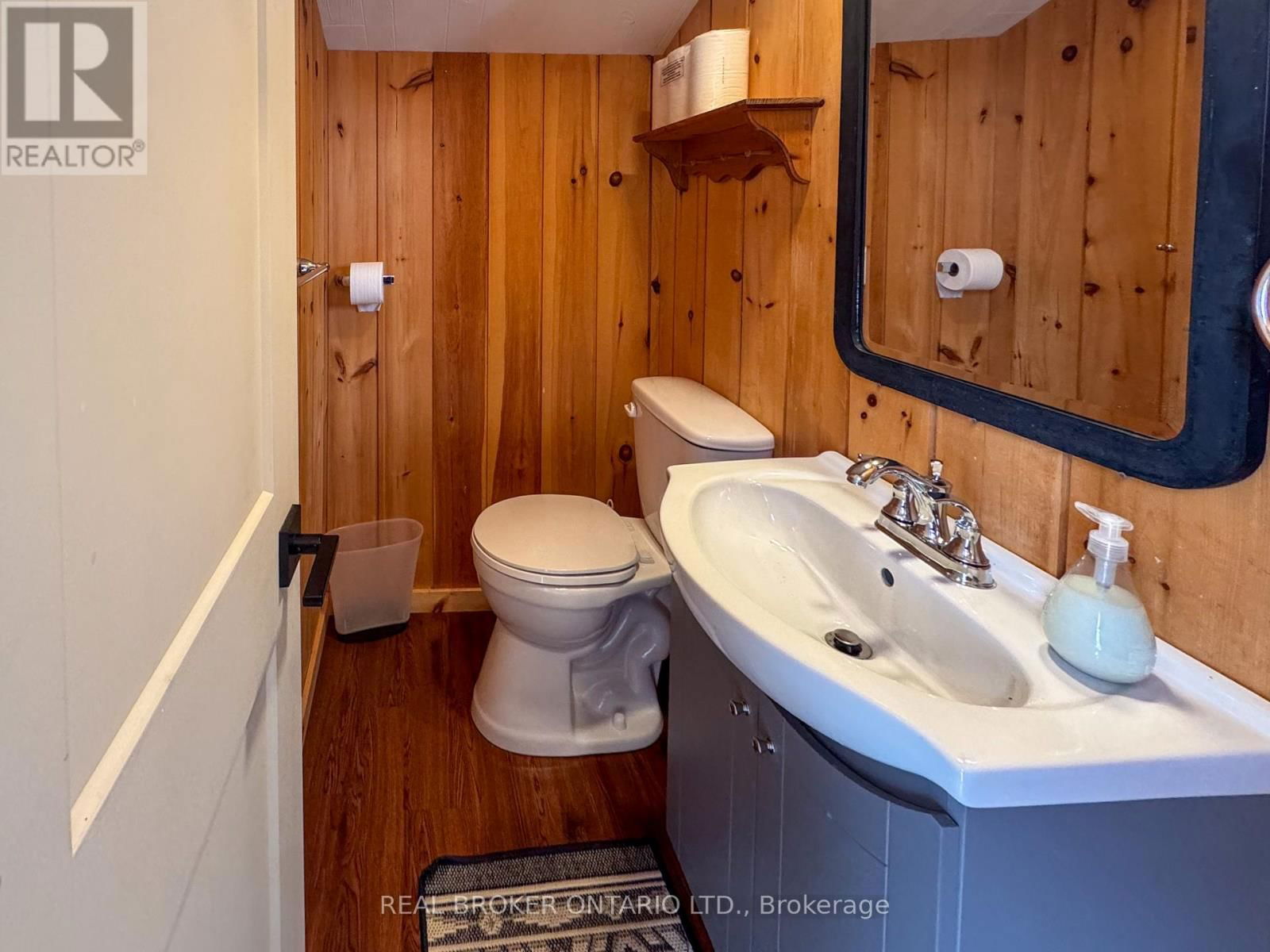 101 FAIRCLOUGH ISLAND Image 19