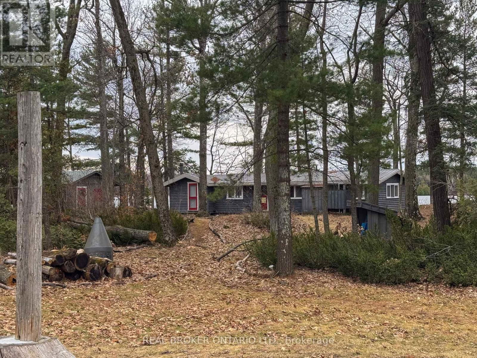 101 FAIRCLOUGH ISLAND Image 22