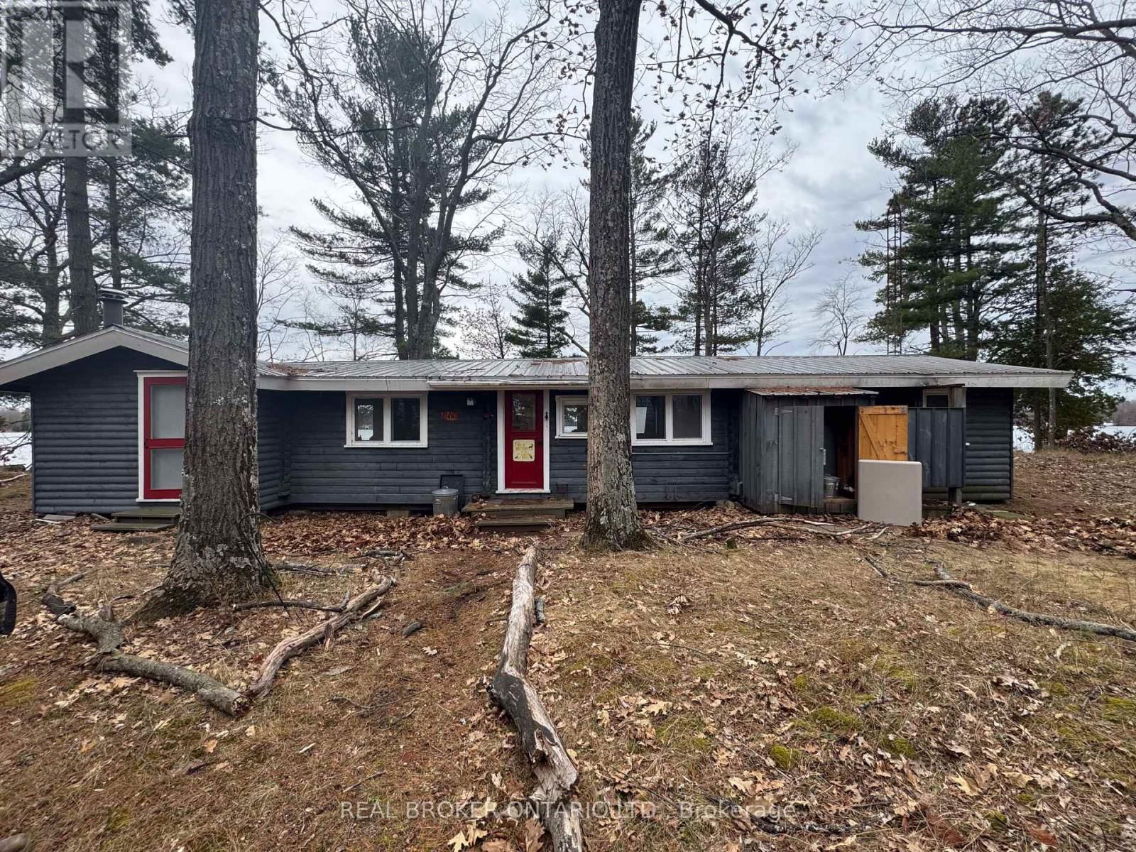 101 FAIRCLOUGH ISLAND Image 23