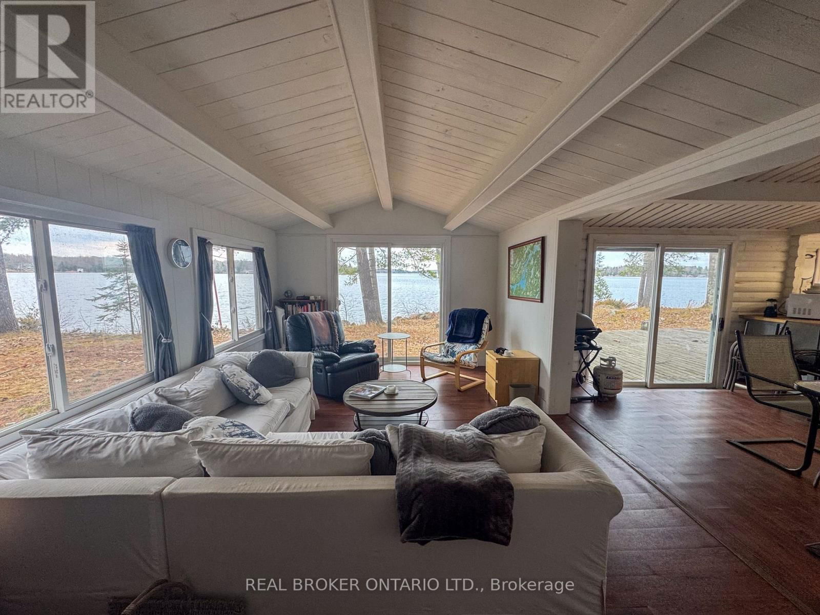101 FAIRCLOUGH ISLAND Image 25