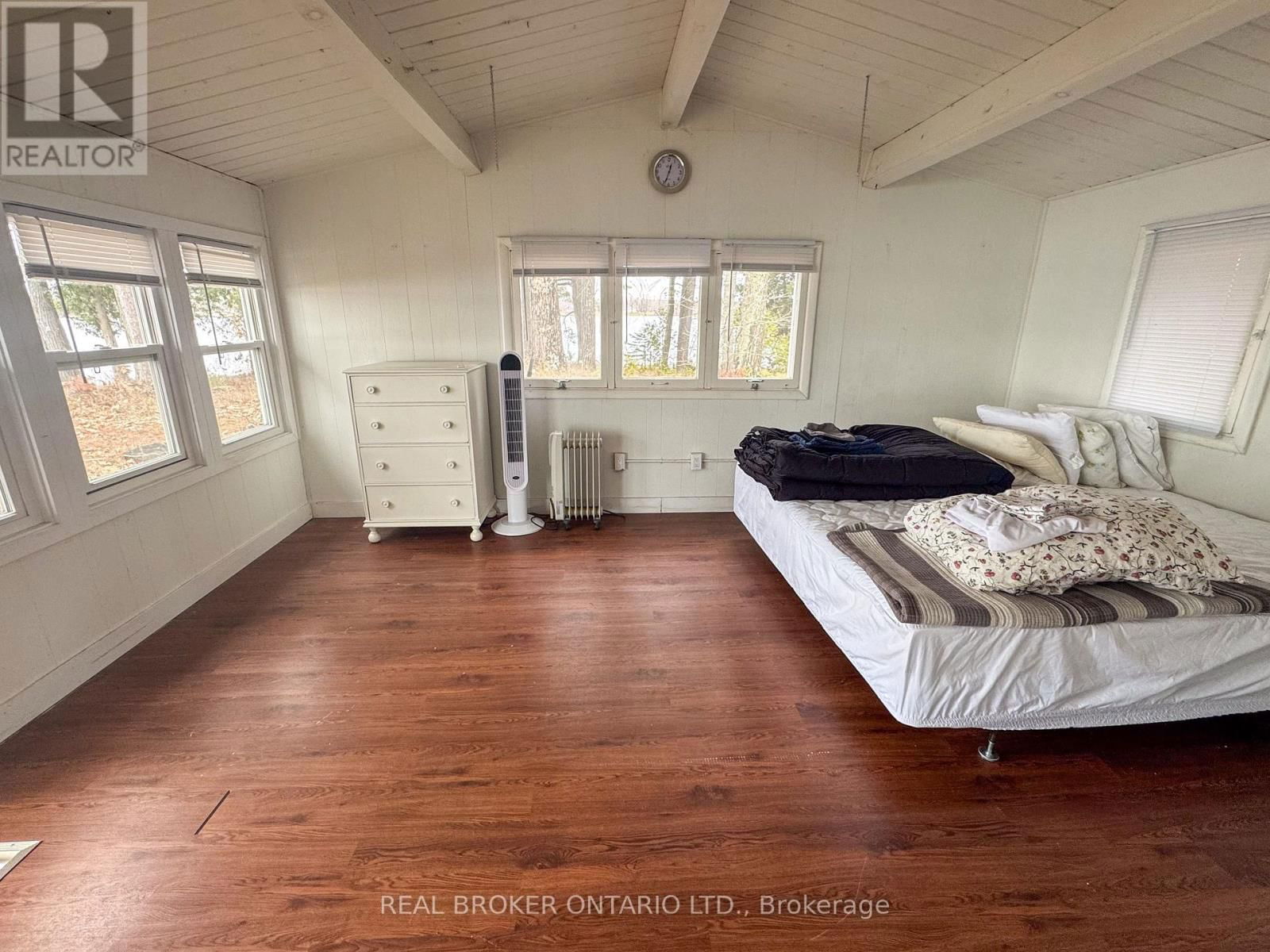 101 FAIRCLOUGH ISLAND Image 28