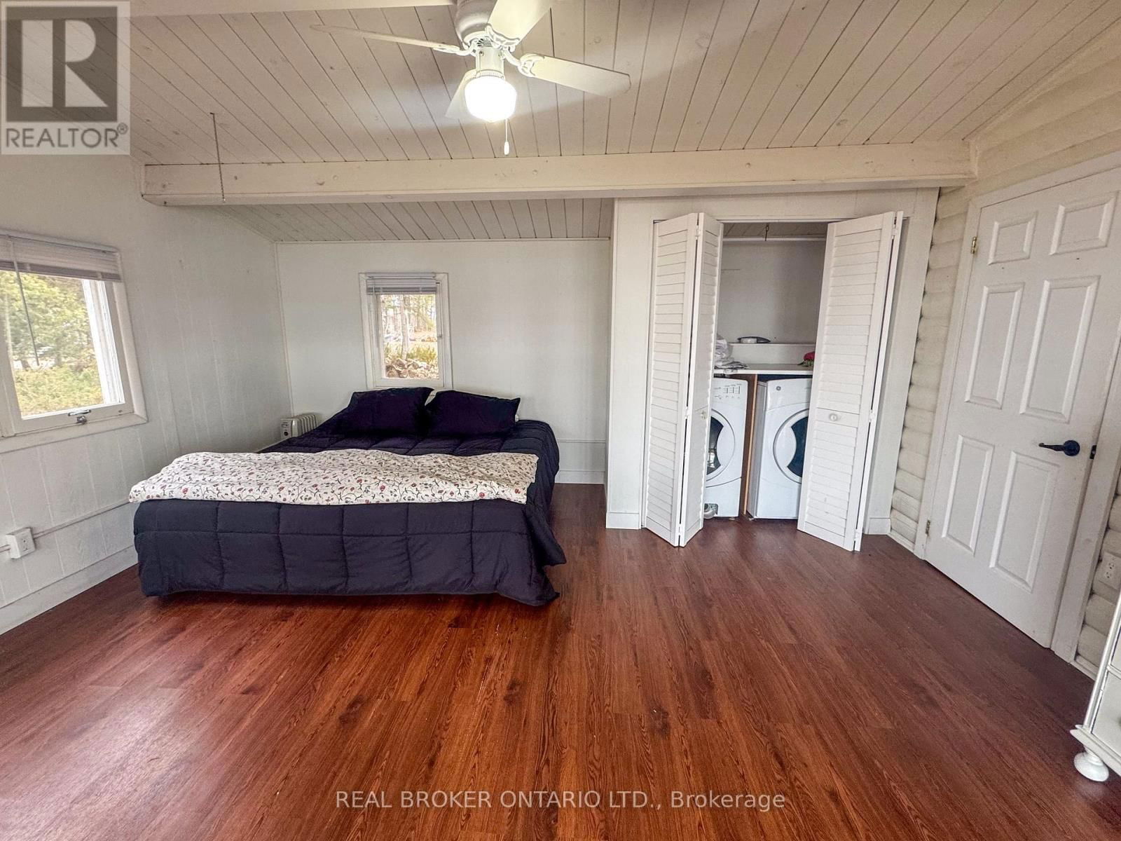 101 FAIRCLOUGH ISLAND Image 30
