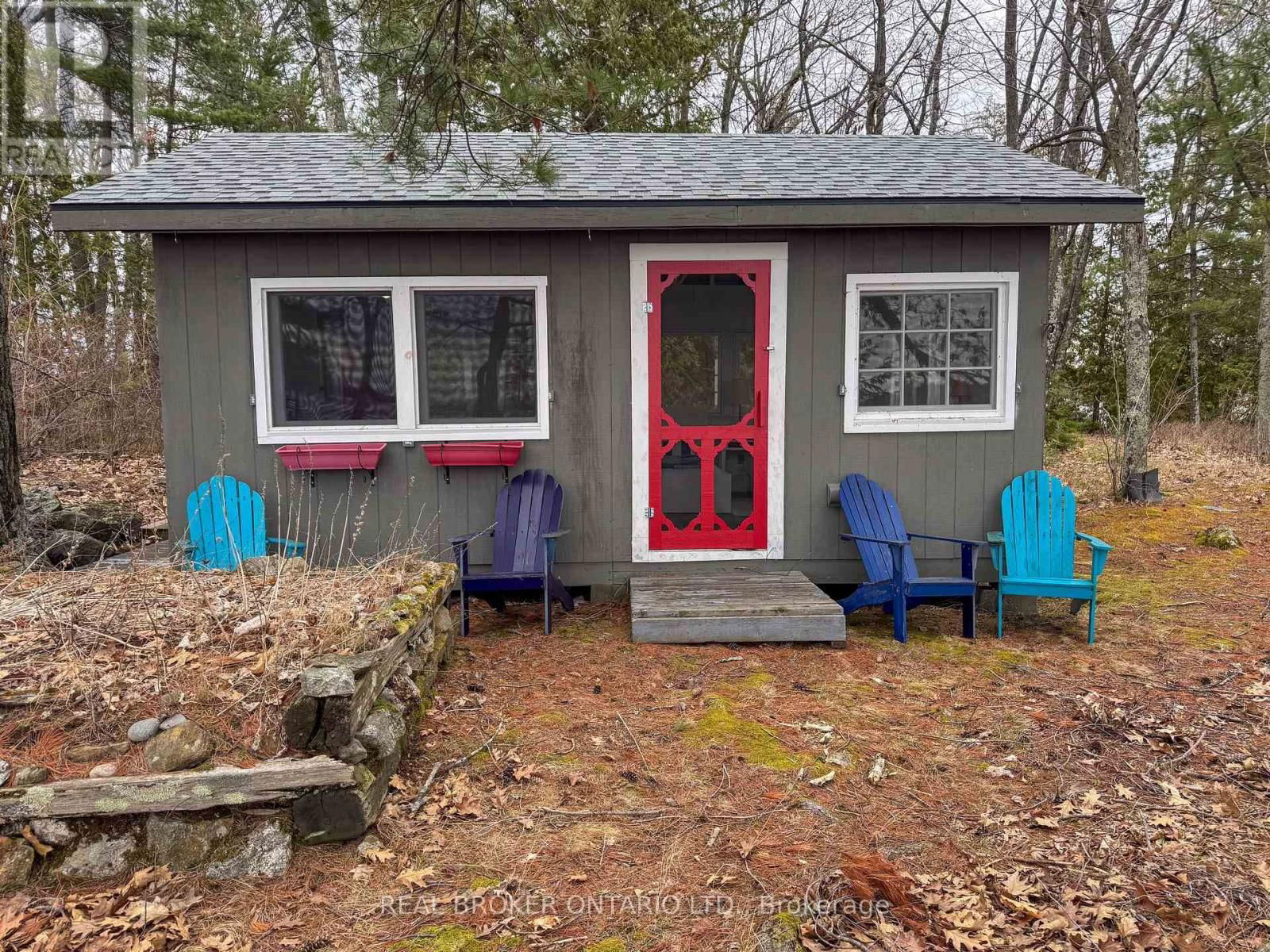 101 FAIRCLOUGH ISLAND Image 32