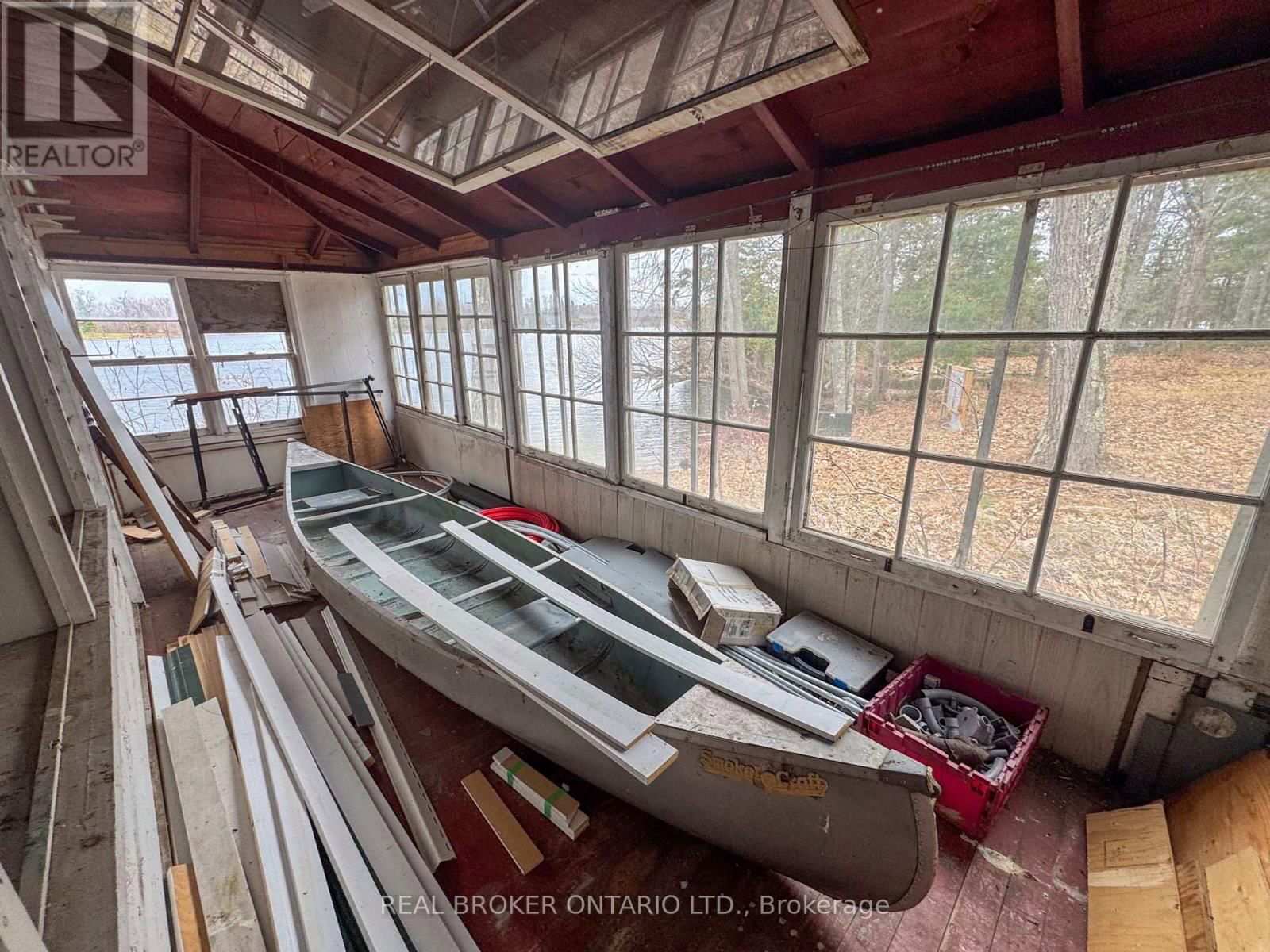 101 FAIRCLOUGH ISLAND Image 38