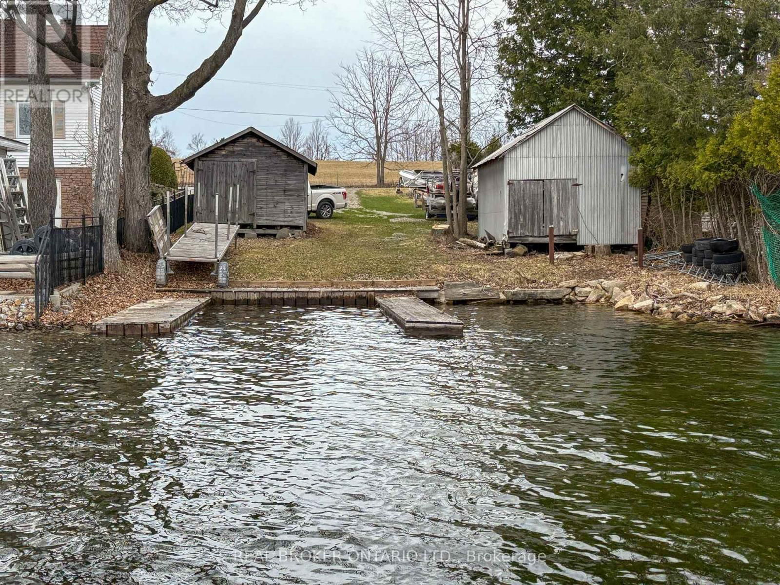 101 FAIRCLOUGH ISLAND Image 44
