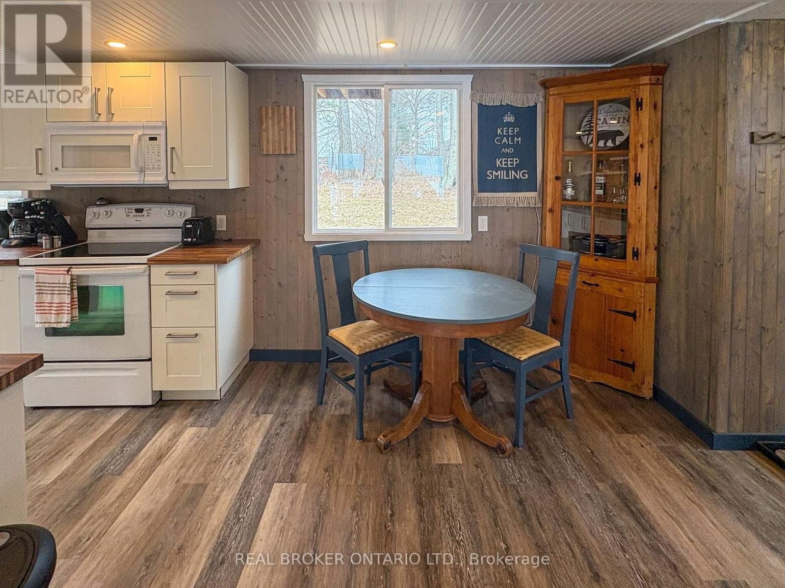 101 FAIRCLOUGH ISLAND Image 9
