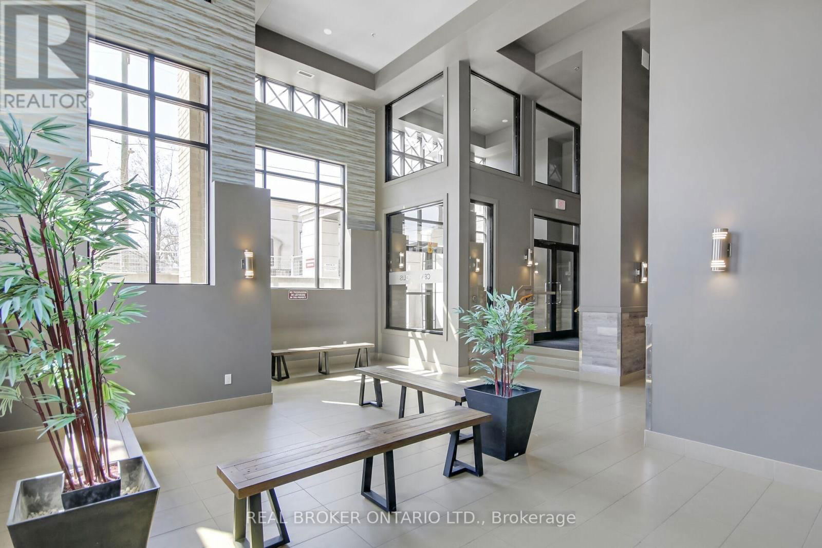 508 - 429 KENT STREET Image 4
