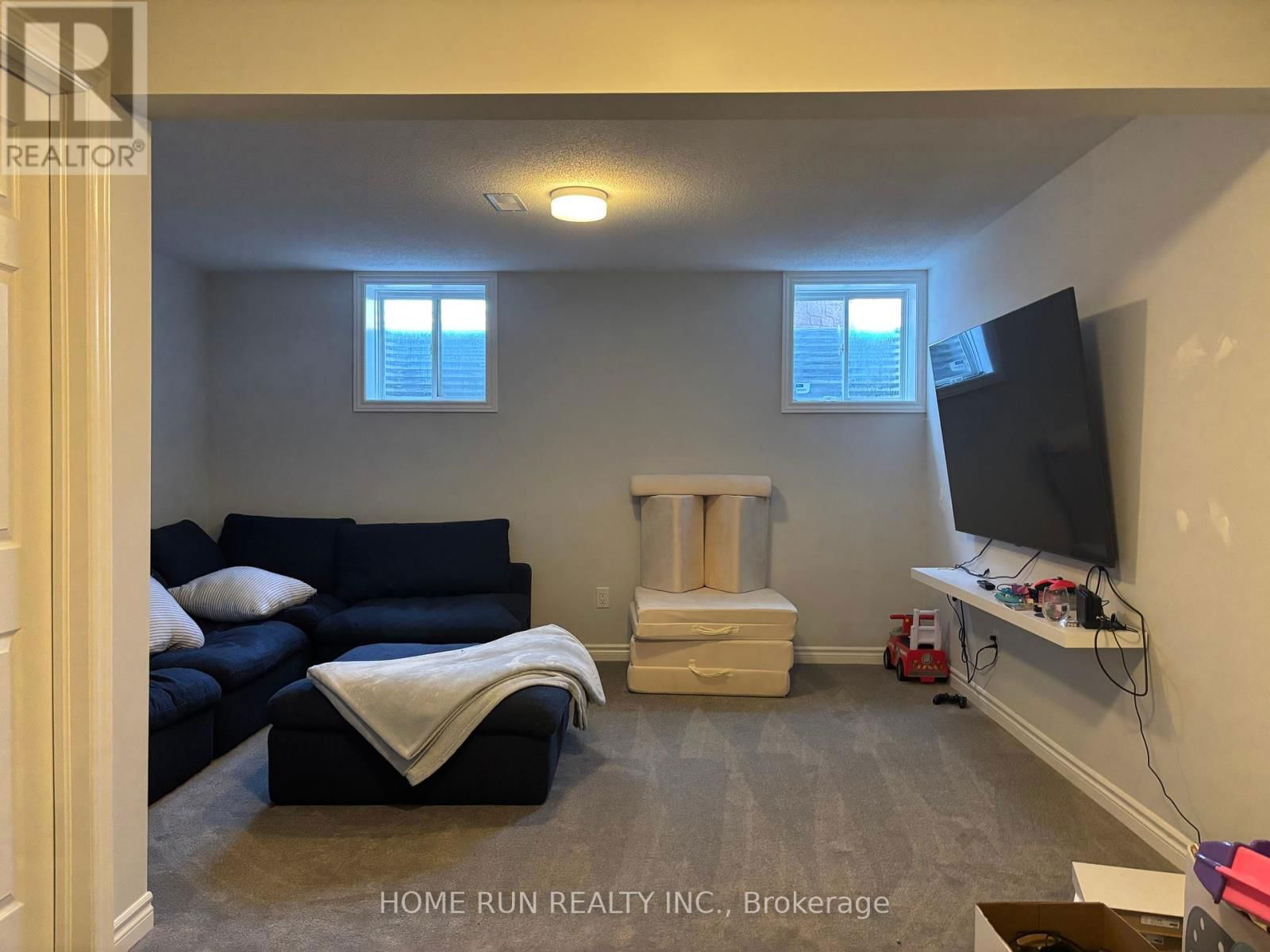 49 BERMONDSEY WAY Image 22