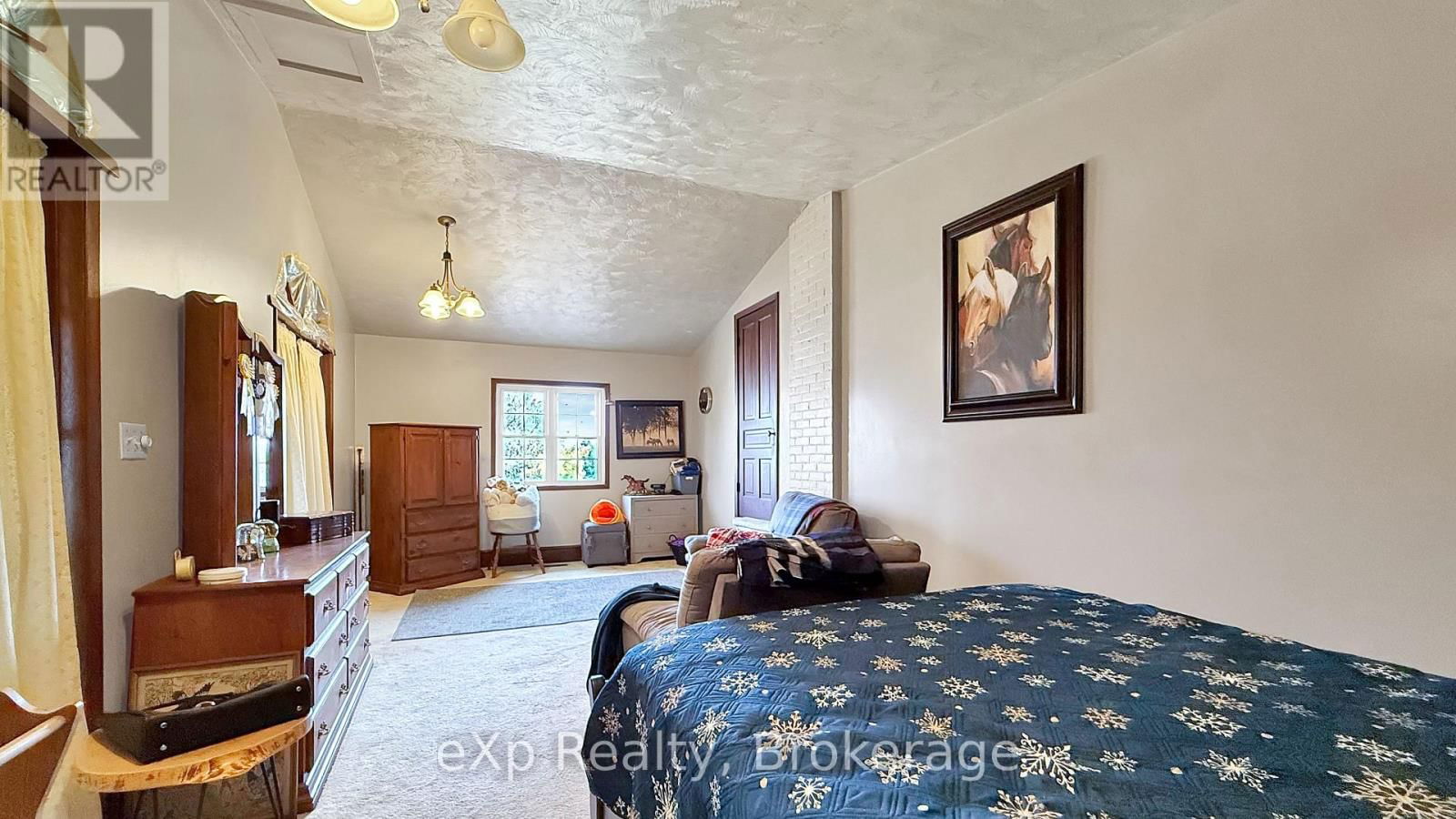 402191 GREY ROAD 4 Image 18