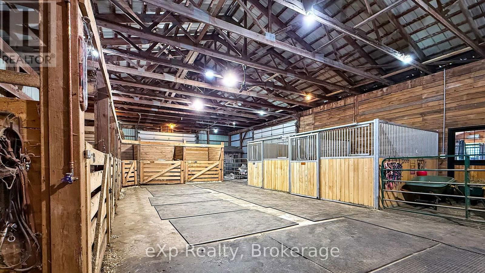 402191 GREY ROAD 4 Image 38