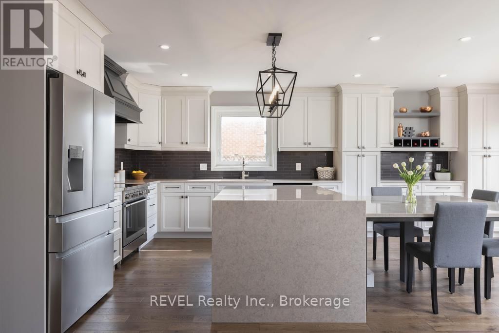 8042 OAKRIDGE DRIVE Image 11
