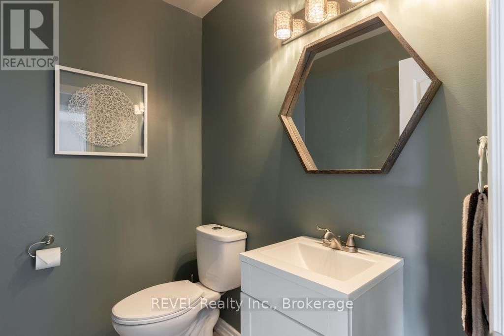 8042 OAKRIDGE DRIVE Image 19