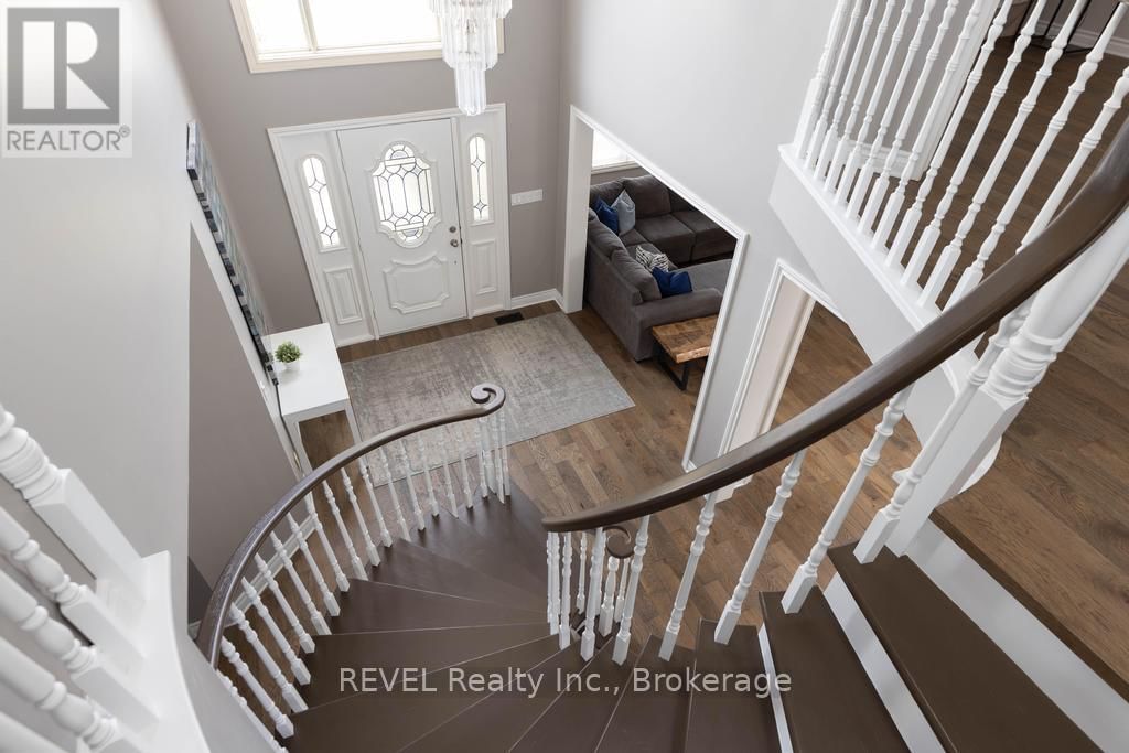 8042 OAKRIDGE DRIVE Image 21