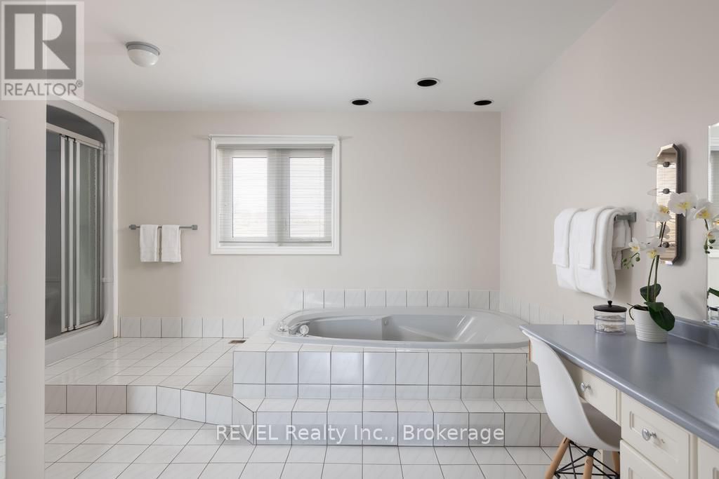 8042 OAKRIDGE DRIVE Image 24